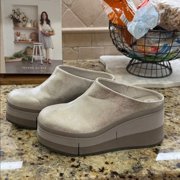 Naked Feet Women's Metallic Silver Mules - Picture 2 of 5